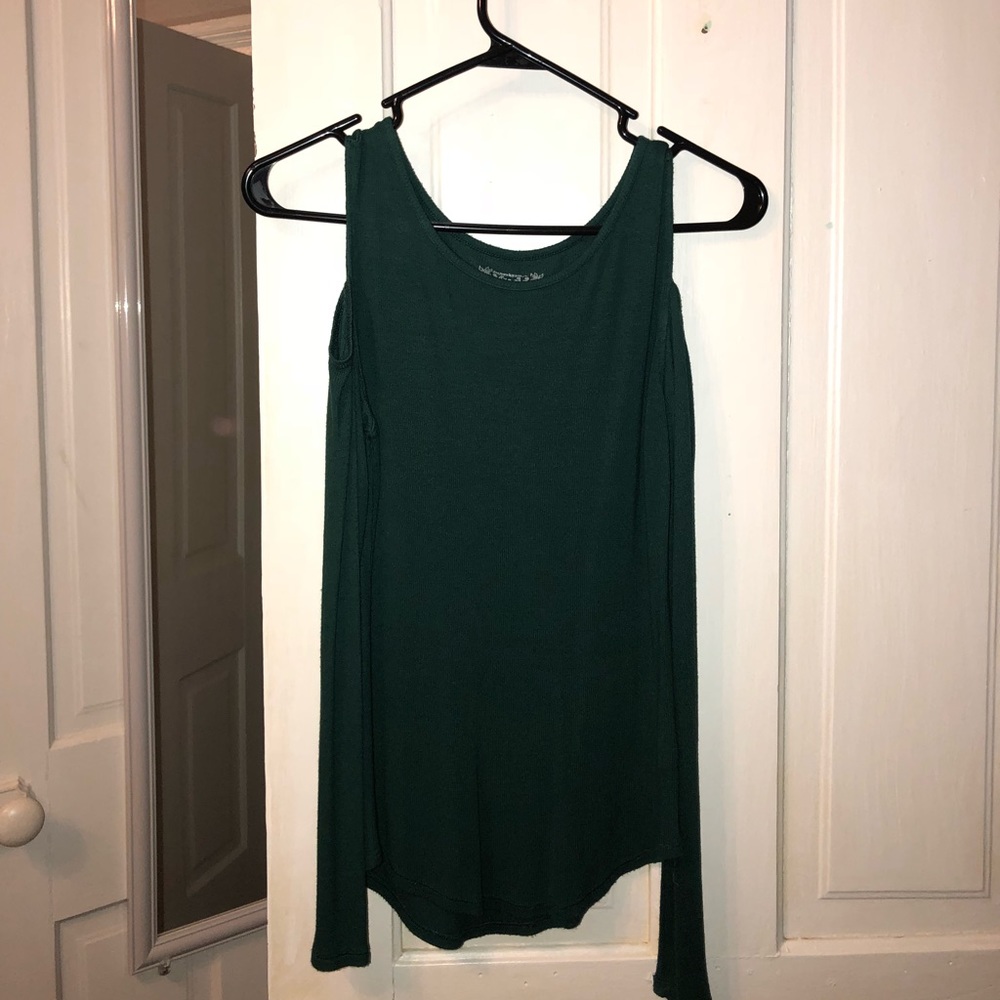 long sleeve T(cut out shoulders)